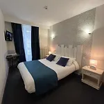 Le Centre Hotel 2*