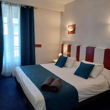 Le Centre Hotel